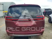 2022 Chrysler PACIFICA photo
