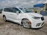 2022 Chrysler PACIFICA photo
