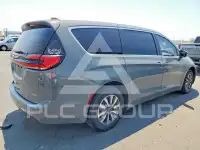 2022 Chrysler PACIFICA photo