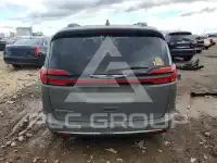 2022 Chrysler PACIFICA photo
