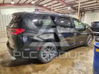 2022 Chrysler PACIFICA фото