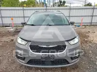 2022 Chrysler PACIFICA photo