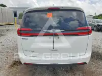 2022 Chrysler PACIFICA photo