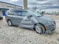 2022 Chrysler PACIFICA photo