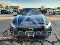 2022 Volvo S60 фото