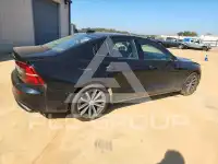 2022 Volvo S60 фото