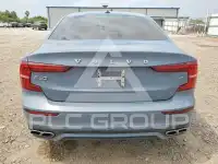 2022 Volvo S60 фото