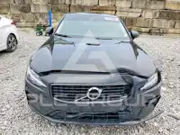 2022 Volvo S60 фото