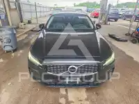 2022 Volvo S60 фото