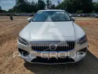 2022 Volvo S60 фото