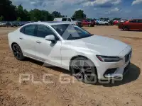 2022 Volvo S60 фото