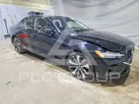2022 Volvo S60 фото