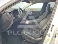 2022 Volvo XC60 фото