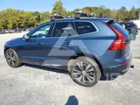 2022 Volvo XC60 фото