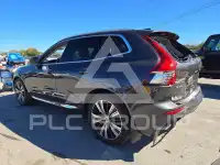 2022 Volvo XC60 фото
