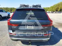2022 Volvo XC60 фото