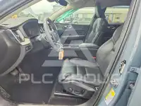 2022 Volvo XC60 фото