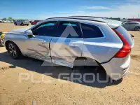 2022 Volvo XC60 фото