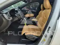 2022 Volvo XC60 фото