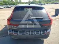 2022 Volvo XC60 фото