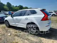 2022 Volvo XC60 фото