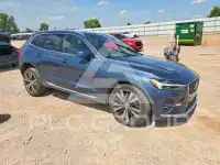 2022 Volvo XC60 фото