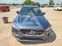 2022 Volvo XC60 фото
