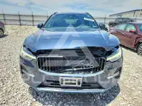 2022 Volvo XC60 фото