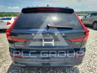 2022 Volvo XC60 фото