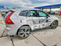 2022 Volvo XC60 фото