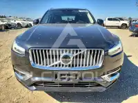 2022 Volvo XC90 photo