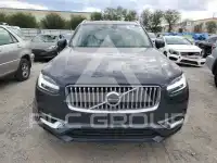 2022 Volvo XC90 photo