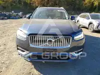 2022 Volvo XC90 photo