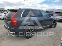 2022 Volvo XC90 photo
