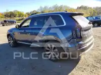 2022 Volvo XC90 photo