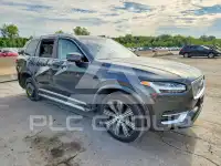 2022 Volvo XC90 фото