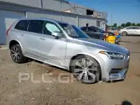 2022 Volvo XC90 фото