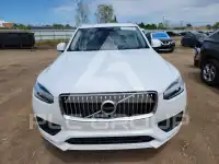 2022 Volvo XC90 фото