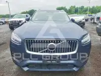 2022 Volvo XC90 фото