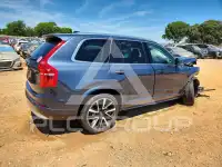 2022 Volvo XC90 фото