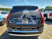 2022 Volvo XC90 фото