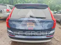 2022 Volvo XC90 фото