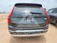 2022 Volvo XC90 photo