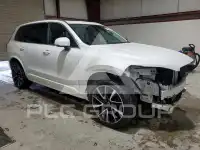 2022 Volvo XC90 photo