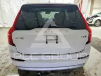 2022 Volvo XC90 photo