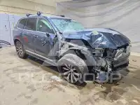 2022 Volvo XC90 фото