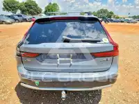 2022 Volvo V90 фото