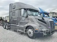 2022 Volvo VNL photo