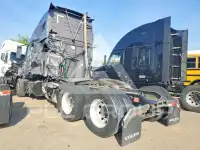 2022 Volvo VNL photo