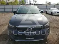 2022 Volvo XC40 фото